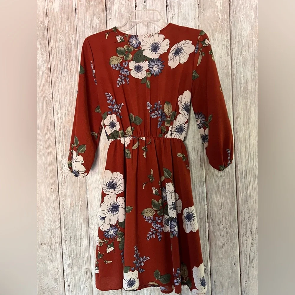 Scobe Floral Dress - Picture 3 of 8
